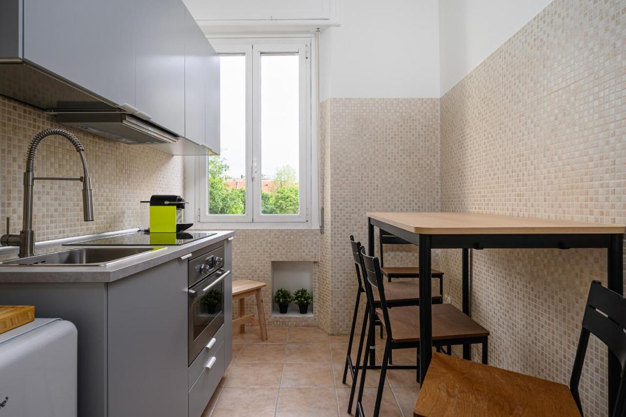 Ennio 8 - Bilocale Cool Apartment Milan Luaran gambar